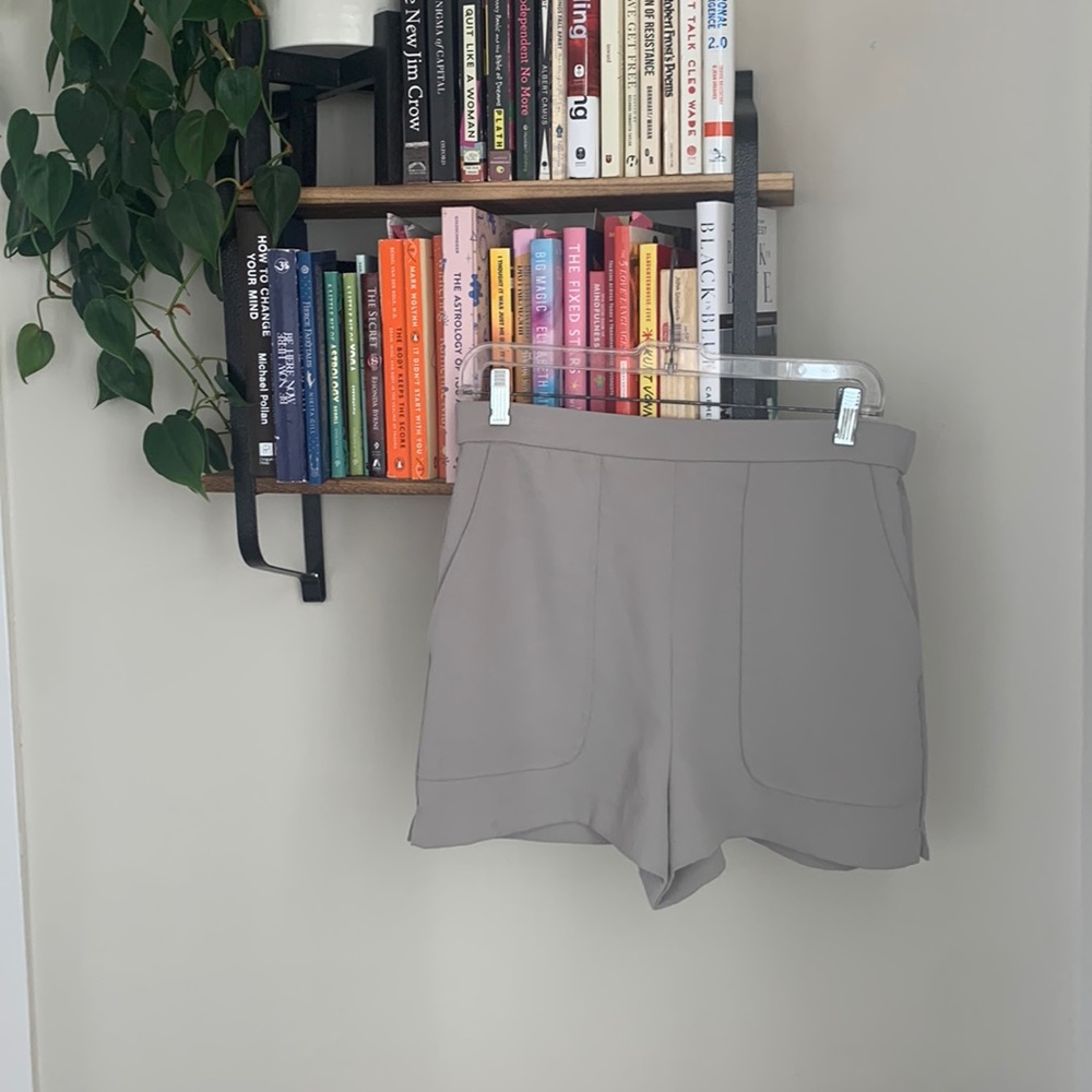 Aritzia, Wilfred, grey shorts size L